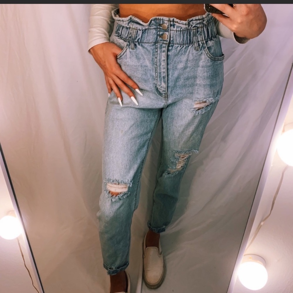 Elastic-Waist Mom Jeans
